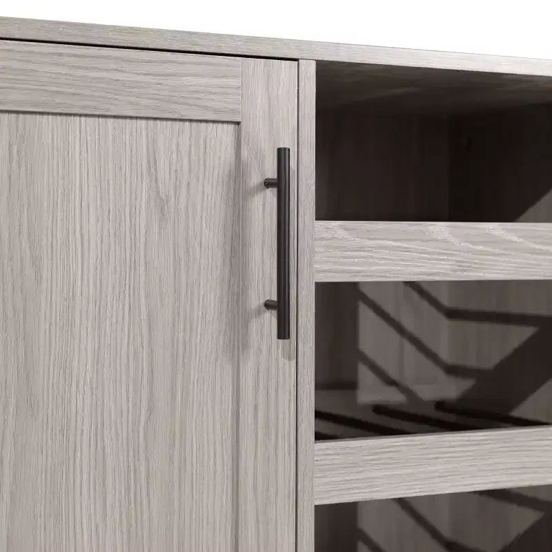 Mobile Bar Classico con anta stile Shaker e porta bottiglie