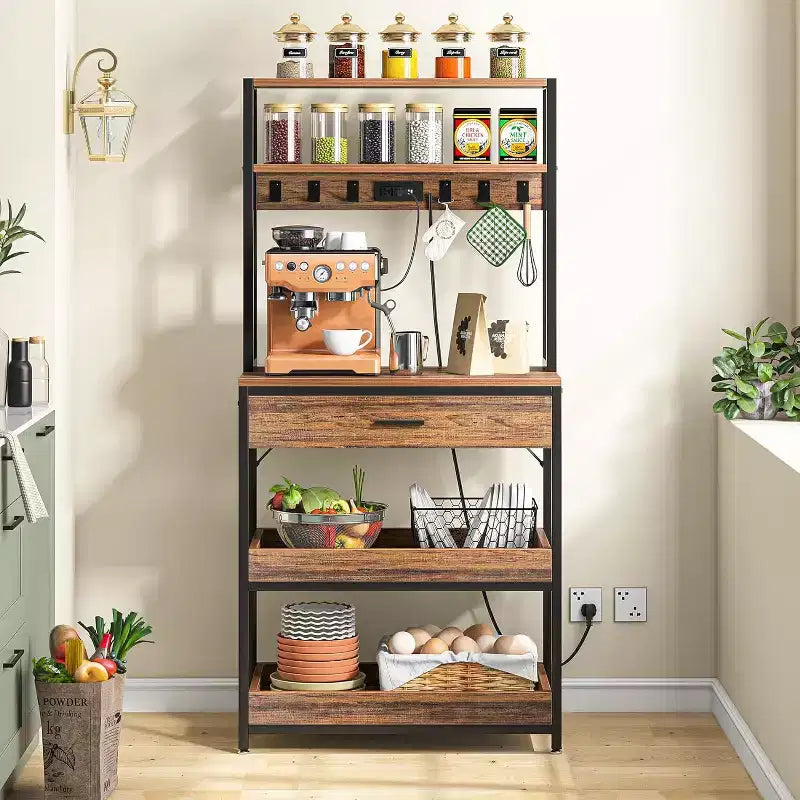 Scaffale da cucina a 5 ripiani autoportante con prese di corrente