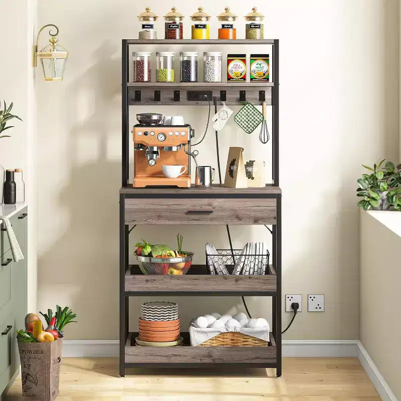 Scaffale da cucina a 5 ripiani autoportante con prese di corrente